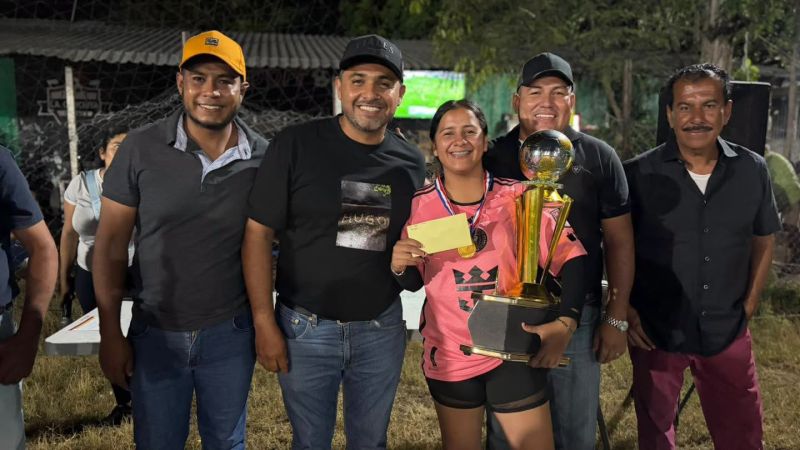 Capibaras, campeonas del Torneo de Fútbol Femenil